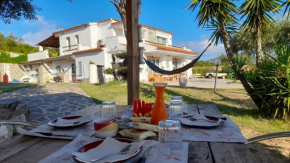 Гостиница Villa Rosa in Surrau  Арцакена